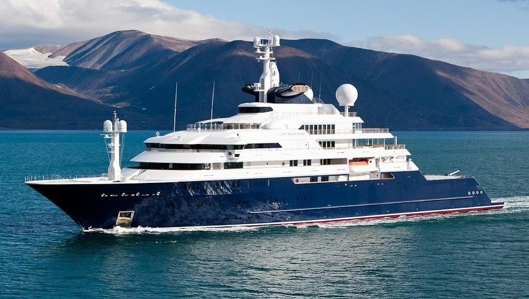 Octopus Mega Yacht