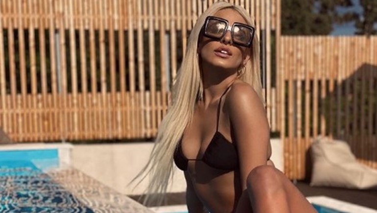 Vaso Chatzi (Instagram model)